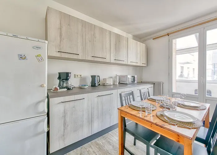 La Dolce Vita¶ Belle Vue ¶ Confort ¶proche Tram דירה *