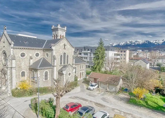 La Dolce Vita¶ Belle Vue ¶ Confort ¶proche Tram Lägenhet *